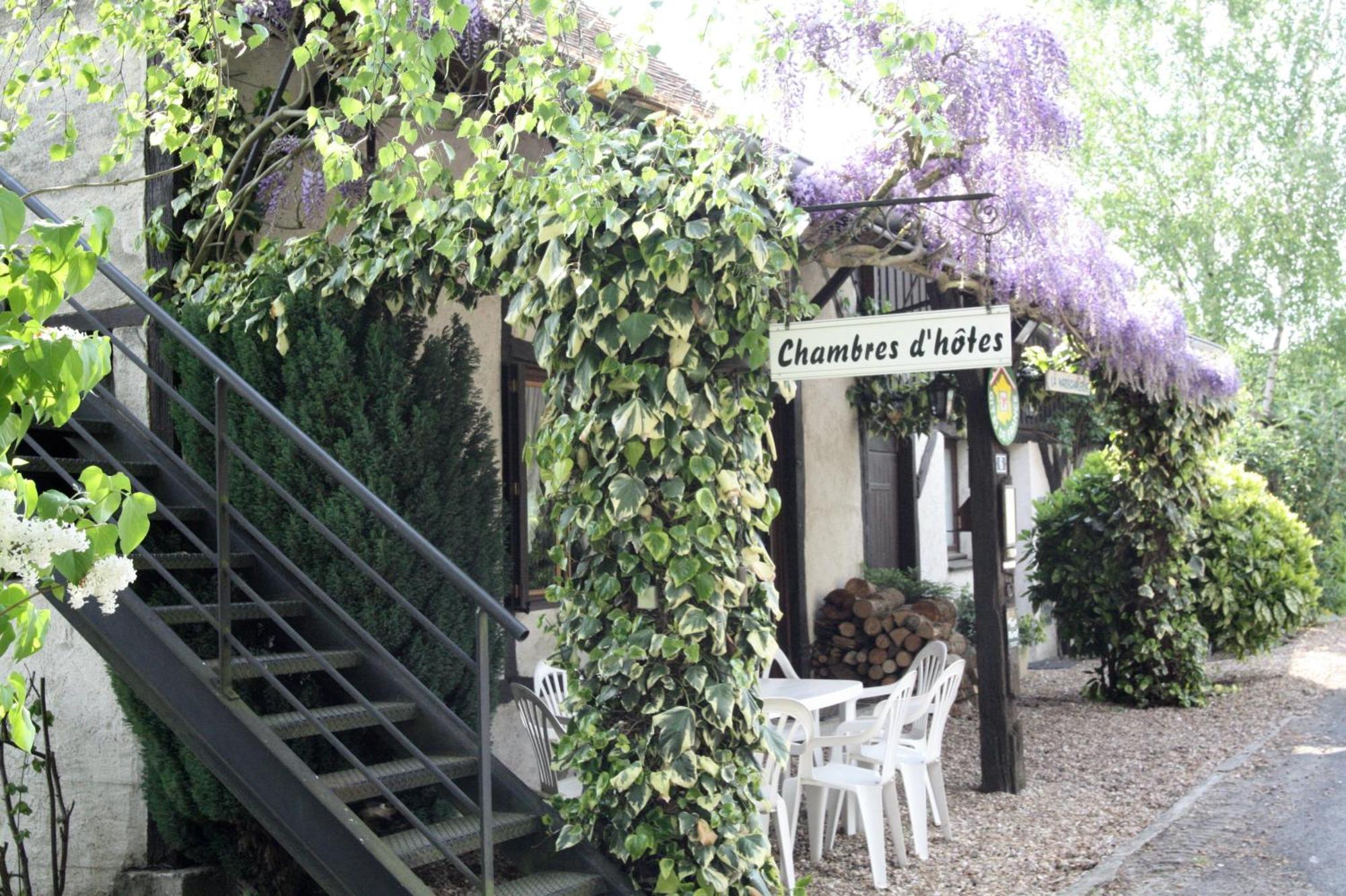 Bed and Breakfast La Maréchalerie Monthodon Exterior foto
